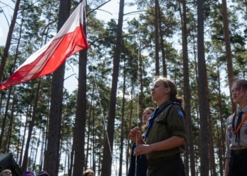 Steki tysięcy złotych dla łódzkich harcerzy. To wynik konkursu Urzędu Marszałkowskiego