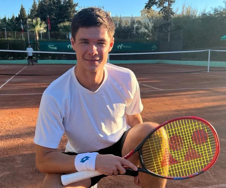 Kamil Majchrzak zagra w półfinale tenisowego turnieju w Kigali 1 Kamil Majchrzak zagra w półfinale tenisowego turnieju w Kigali