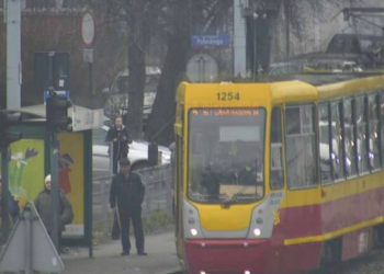 Zatrzymanie ruchu tramwajów na Limanowskiego przy Włókniarzy