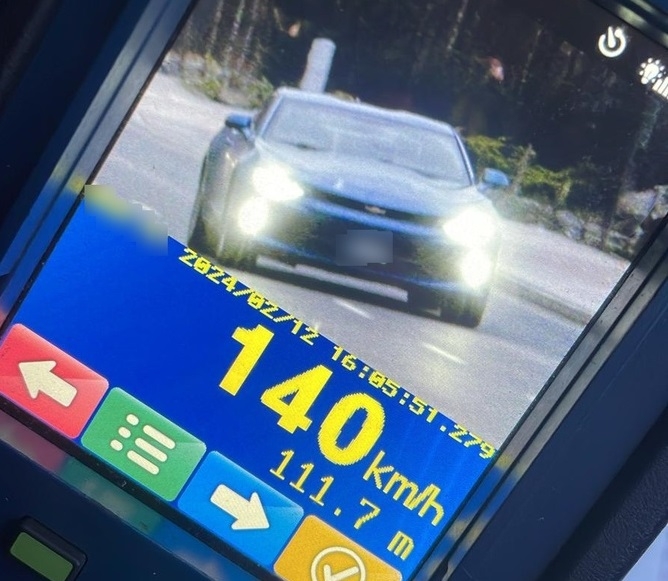 Pirat drogowy w chevrolecie. Pędził 140 km/h w terenie zabudowanym 1 Pirat drogowy w chevrolecie