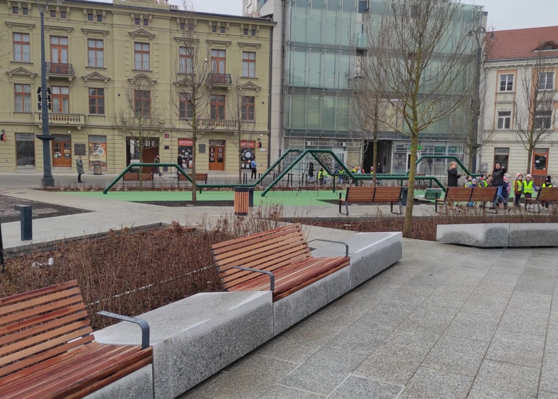 Plac Wolności w Łodzi przed oficjalnym otwarciem