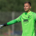 Rafał Gikiewicz na testach medycznych w Widzewie. 36-letni bramkarz rozegrał ponad 120 meczów w Bundeslidze 6 Rafał Gikiewicz na testach medycznych w Widzewie