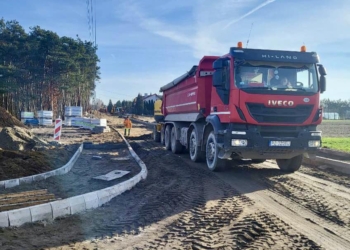 Ozorków: Prace przy modernizacji dróg gruntowych trwają