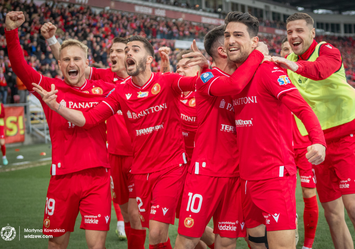 Jedenastka 22. kolejki z dwoma piłkarzami Widzewa. Strzelcy goli docenieni po meczu z Górnikiem Zabrze 1 Jedenastka 22. kolejki z dwoma piłkarzami Widzewa