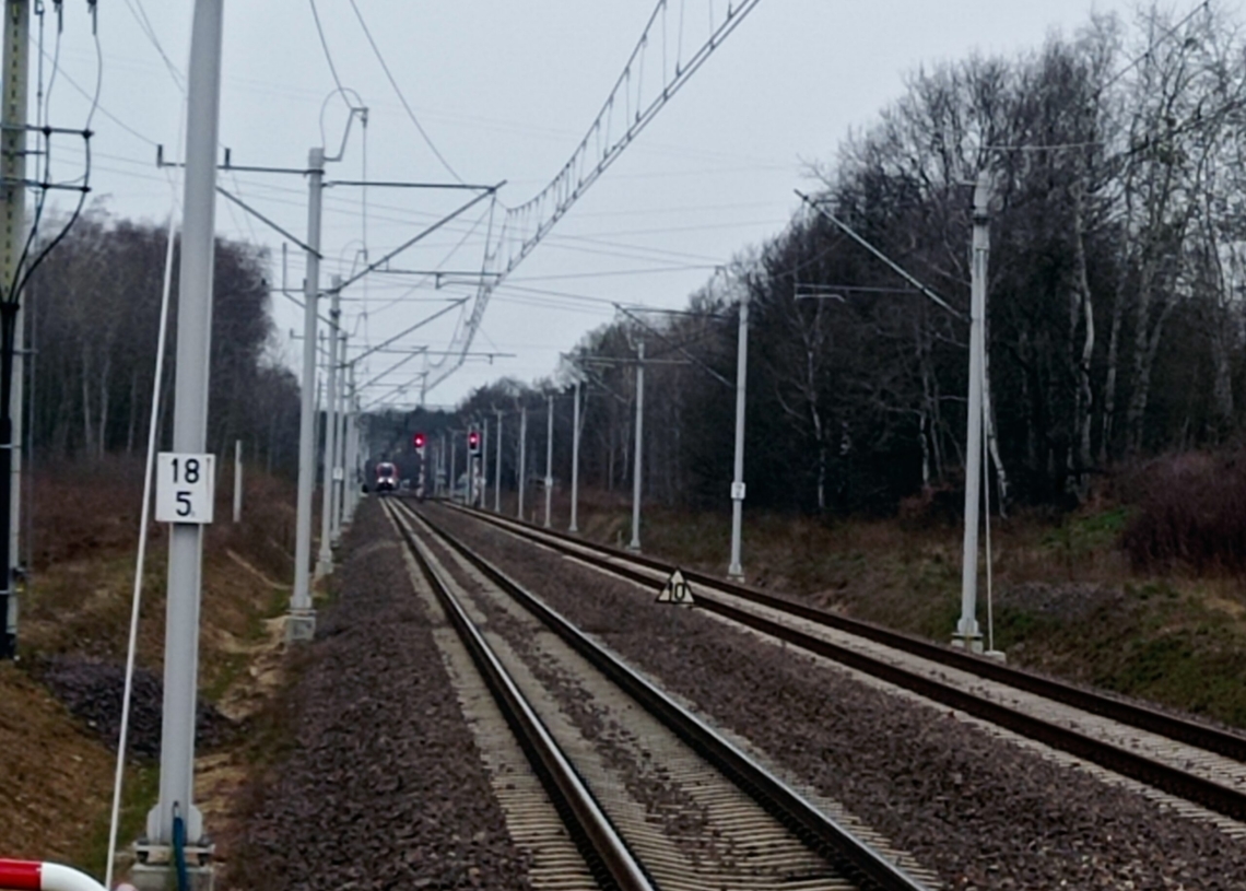 Pociąg ŁKA potrącił pieszego między stacjami Jedlicze a Zgierz Północ