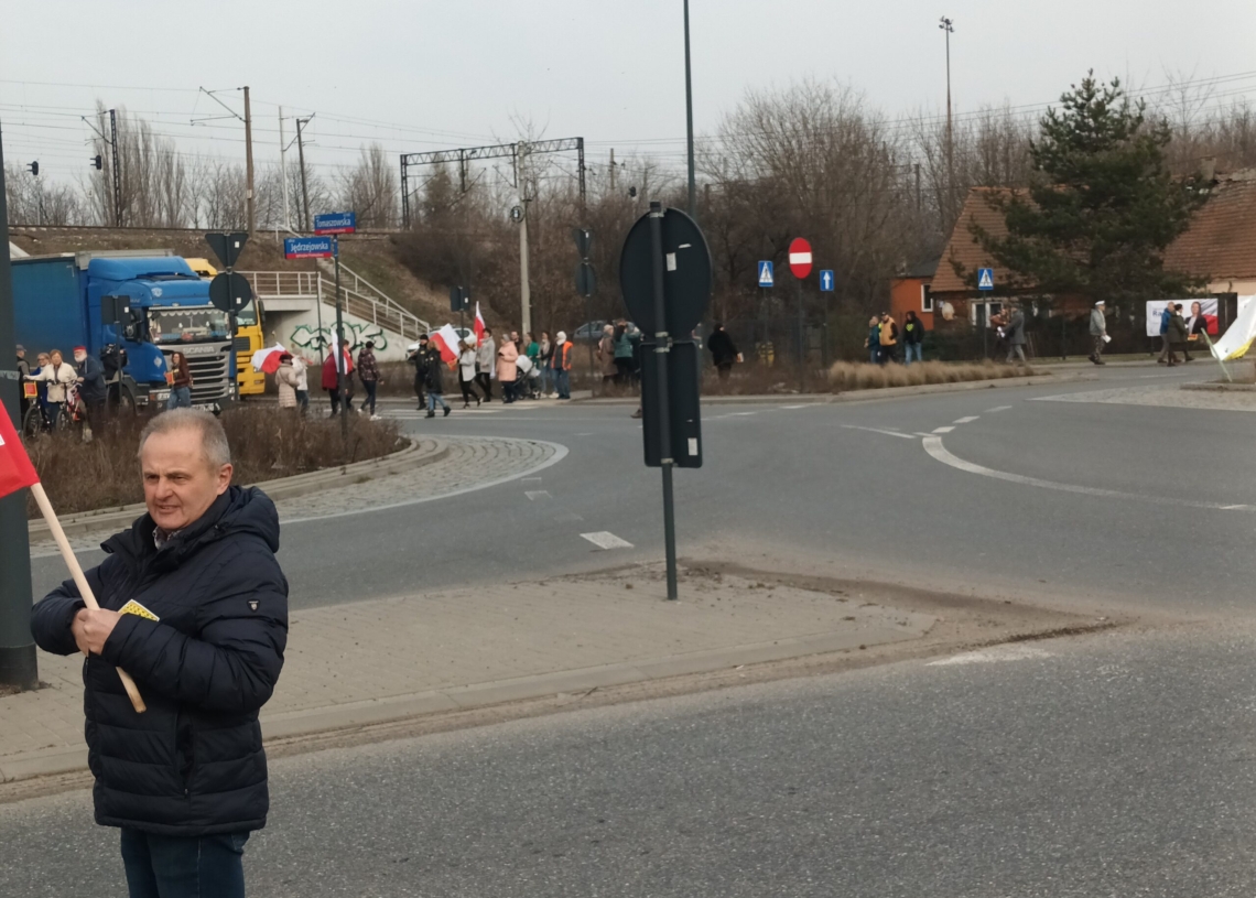 Protest mieszkańców łódzkiego Wiskitna na Rondzie Strażaków Polskich [ZDJĘCIA]