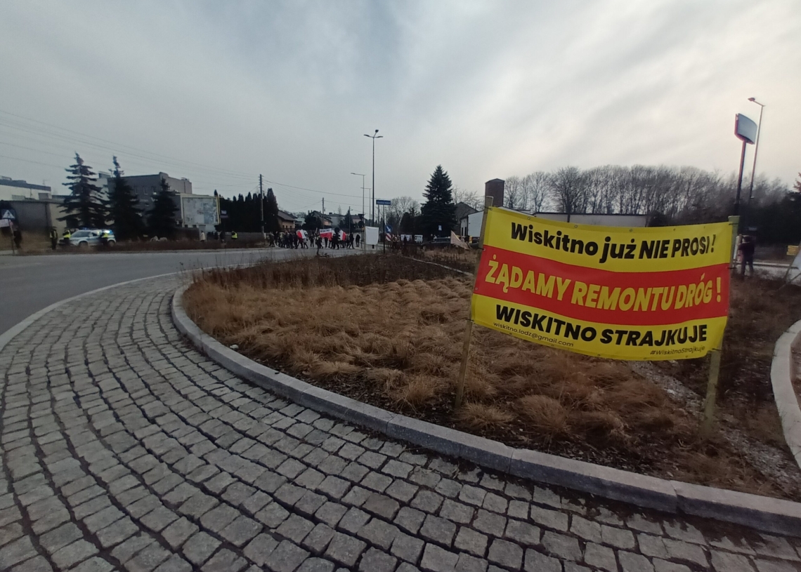Protest mieszkańców łódzkiego Wiskitna na Rondzie Strażaków Polskich [ZDJĘCIA]