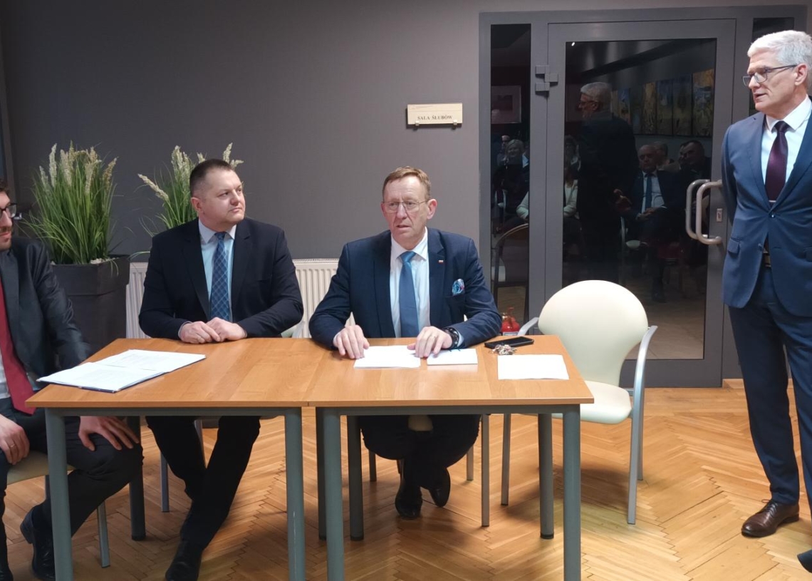 Kandydatów do rady gminy i powiatu rawskiego przedstawiło Prawo i Sprawiedliwość