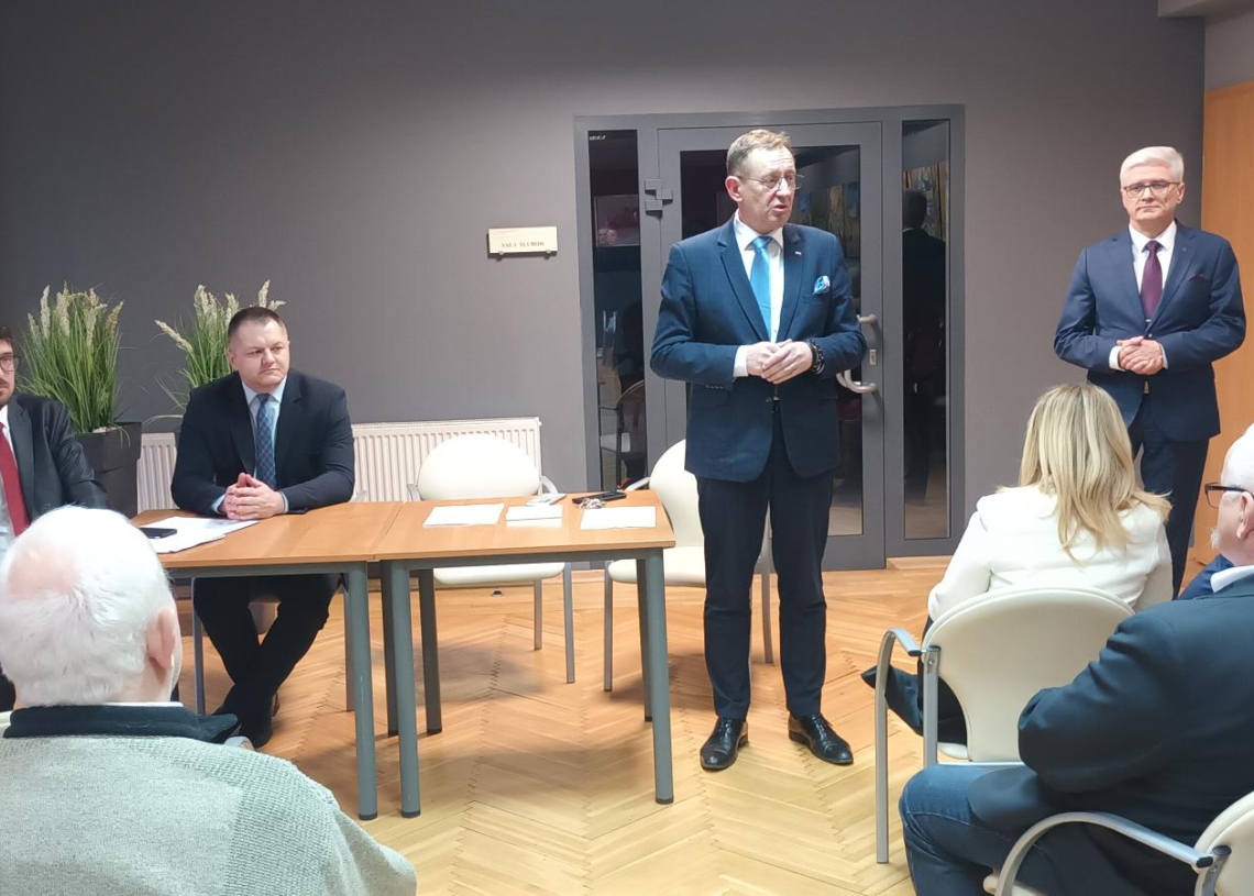 Kandydatów do rady gminy i powiatu rawskiego przedstawiło Prawo i Sprawiedliwość