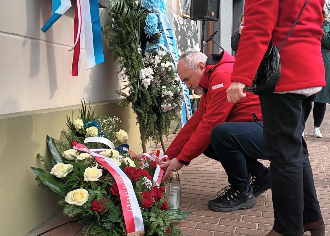 W Łowiczu odsłonięto Macewę Pamięci, upamiętniającą Żydów zamordowanych przez niemieckich okupantów