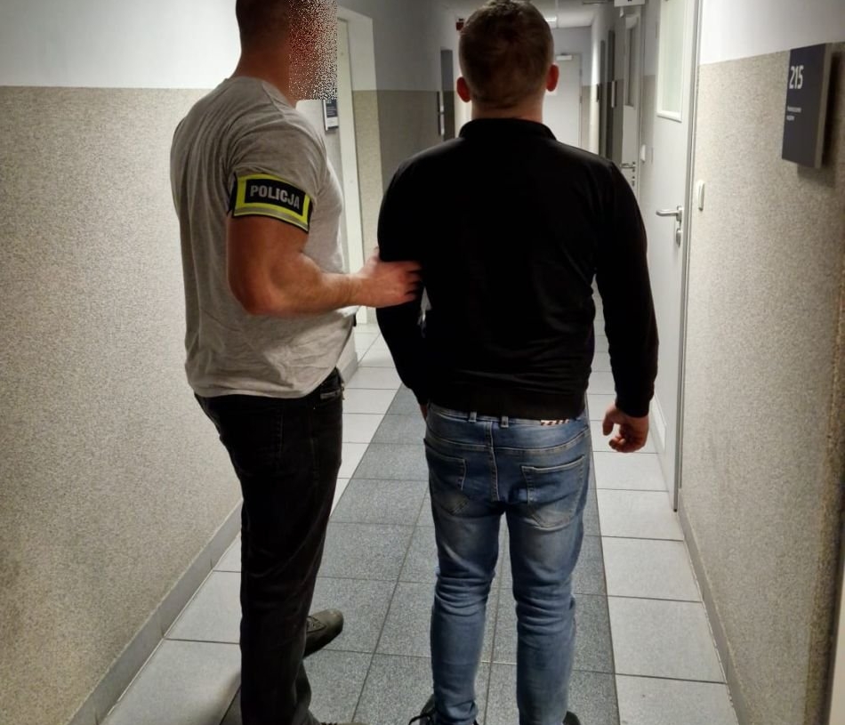 Policjanci zabezpieczyli prawie pół kilo narkotyków. Zatrzymano 2 mężczyzn
