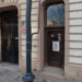 Lokatorka uwięziona w prywatnej kamienicy w centrum Łodzi. Właściciel zamknął furtkę na klucz