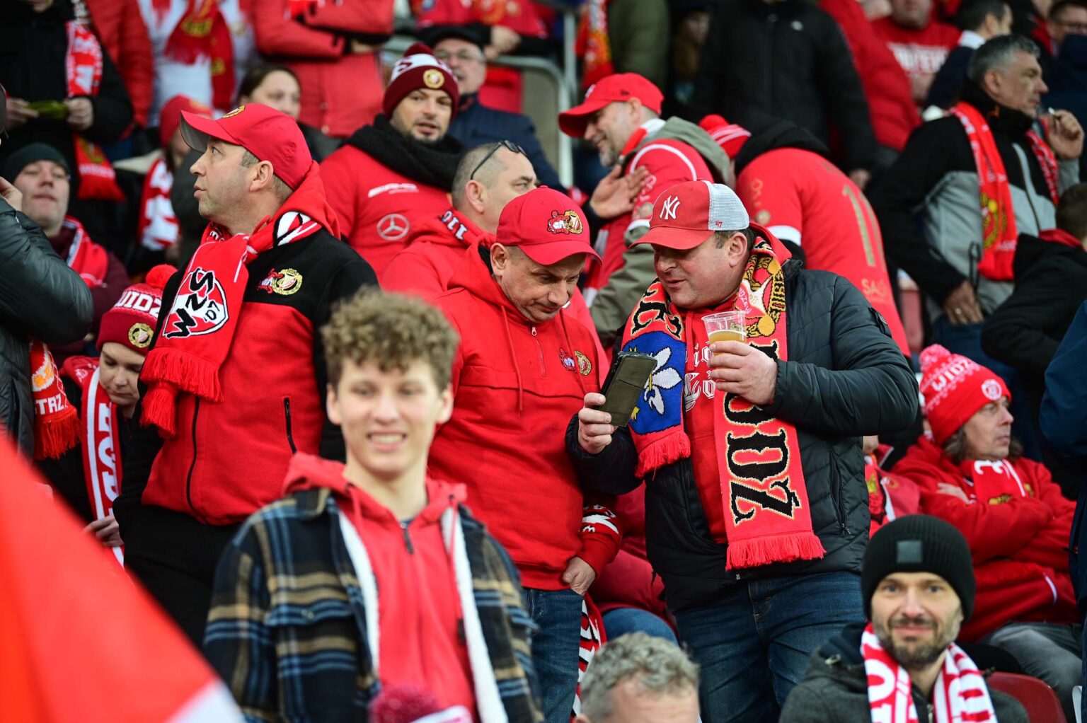 Doping Widzewa Lodz na meczu z Legia Warszawa 104