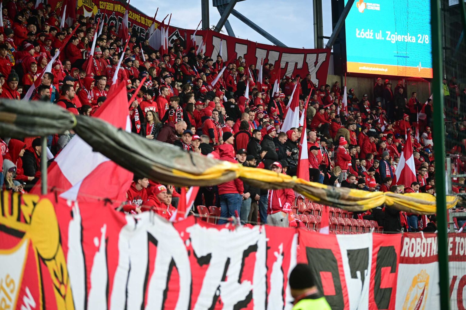 Doping Widzewa Lodz na meczu z Legia Warszawa 180