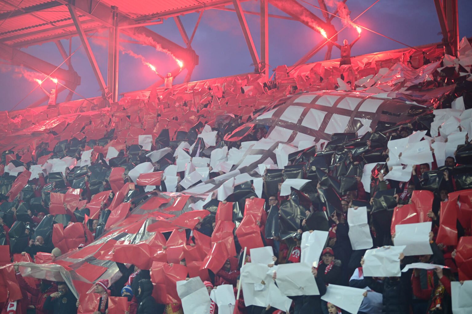 Doping Widzewa Lodz na meczu z Legia Warszawa 191
