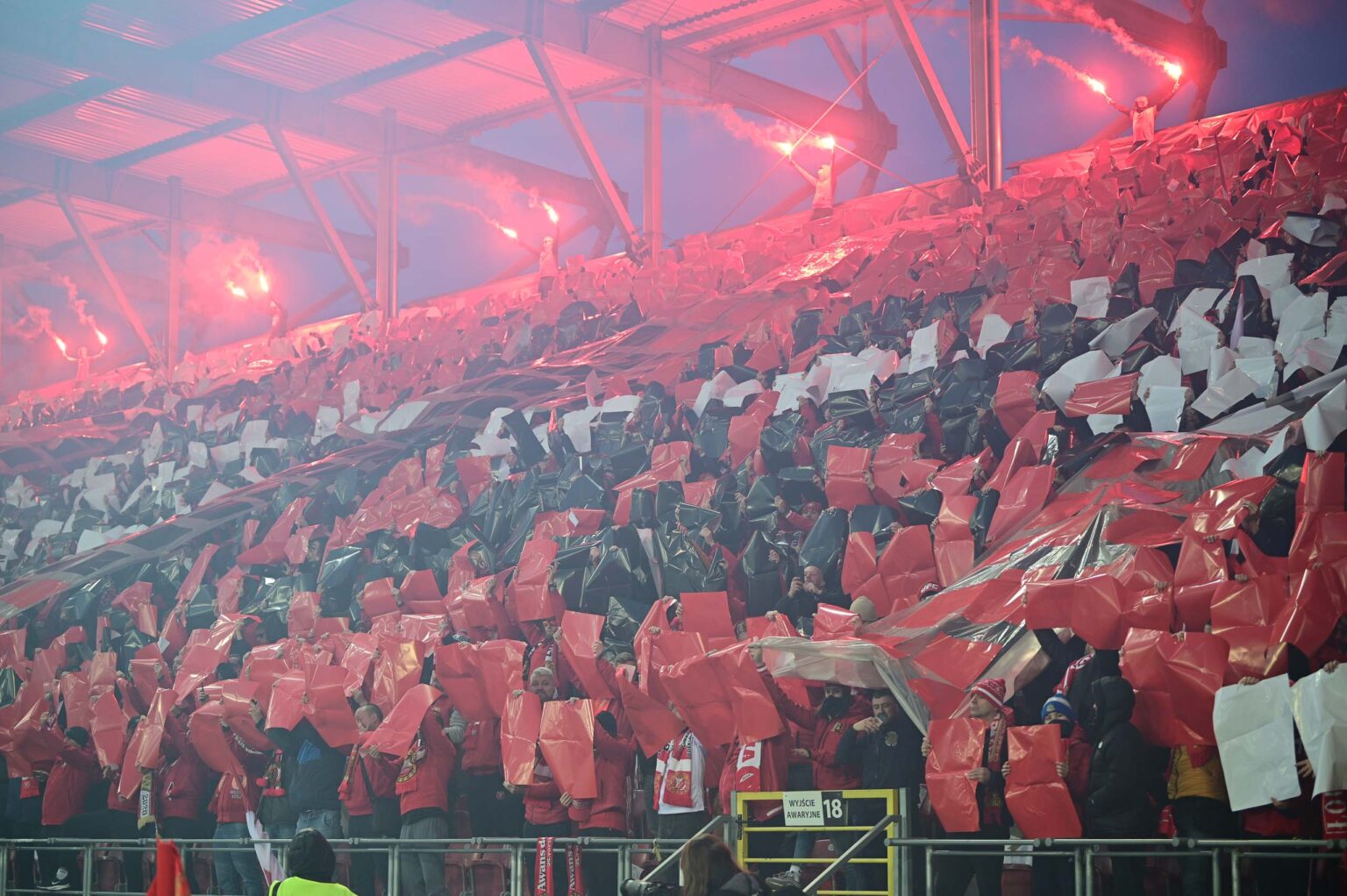 Doping Widzewa Lodz na meczu z Legia Warszawa 192