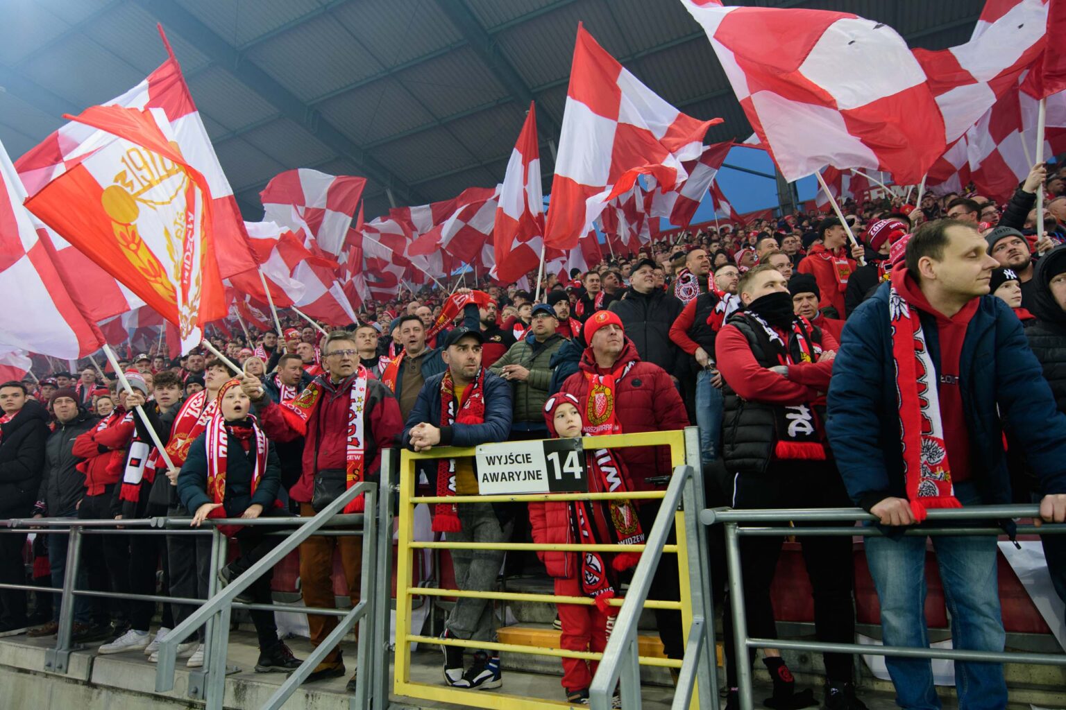Doping Widzewa Lodz na meczu z Legia Warszawa 27