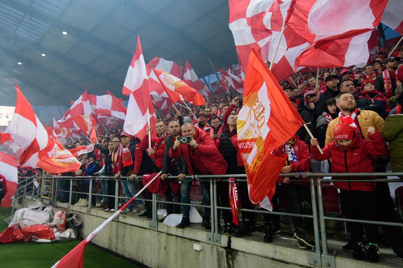 Doping Widzewa Lodz na meczu z Legia Warszawa 29