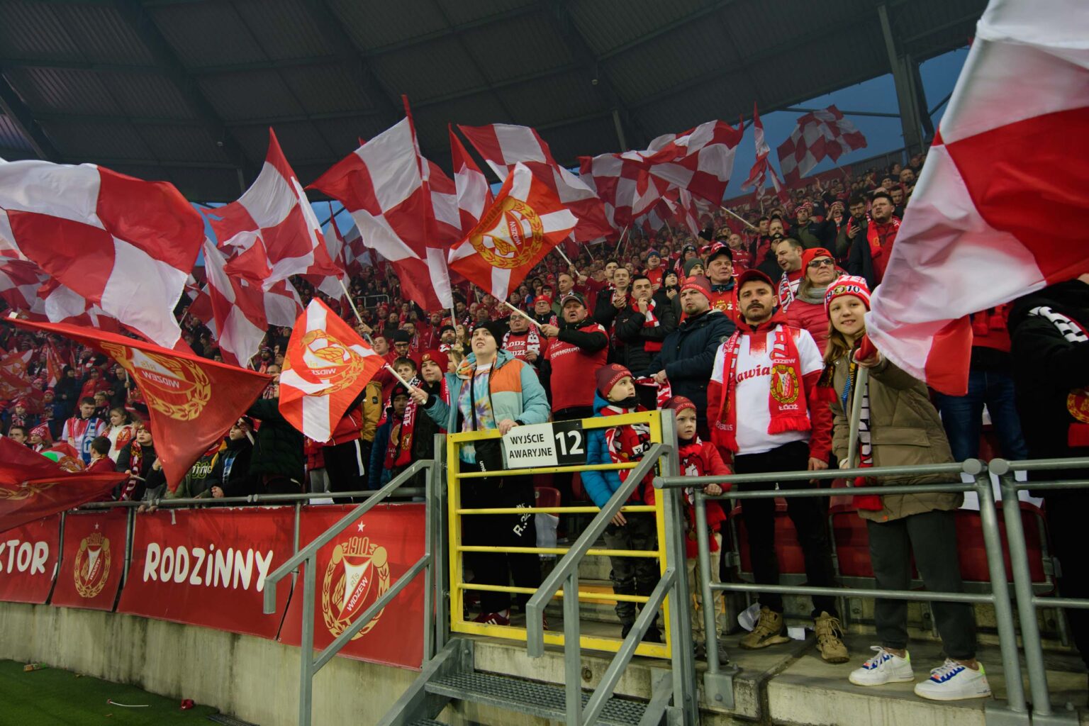 Doping Widzewa Lodz na meczu z Legia Warszawa 36