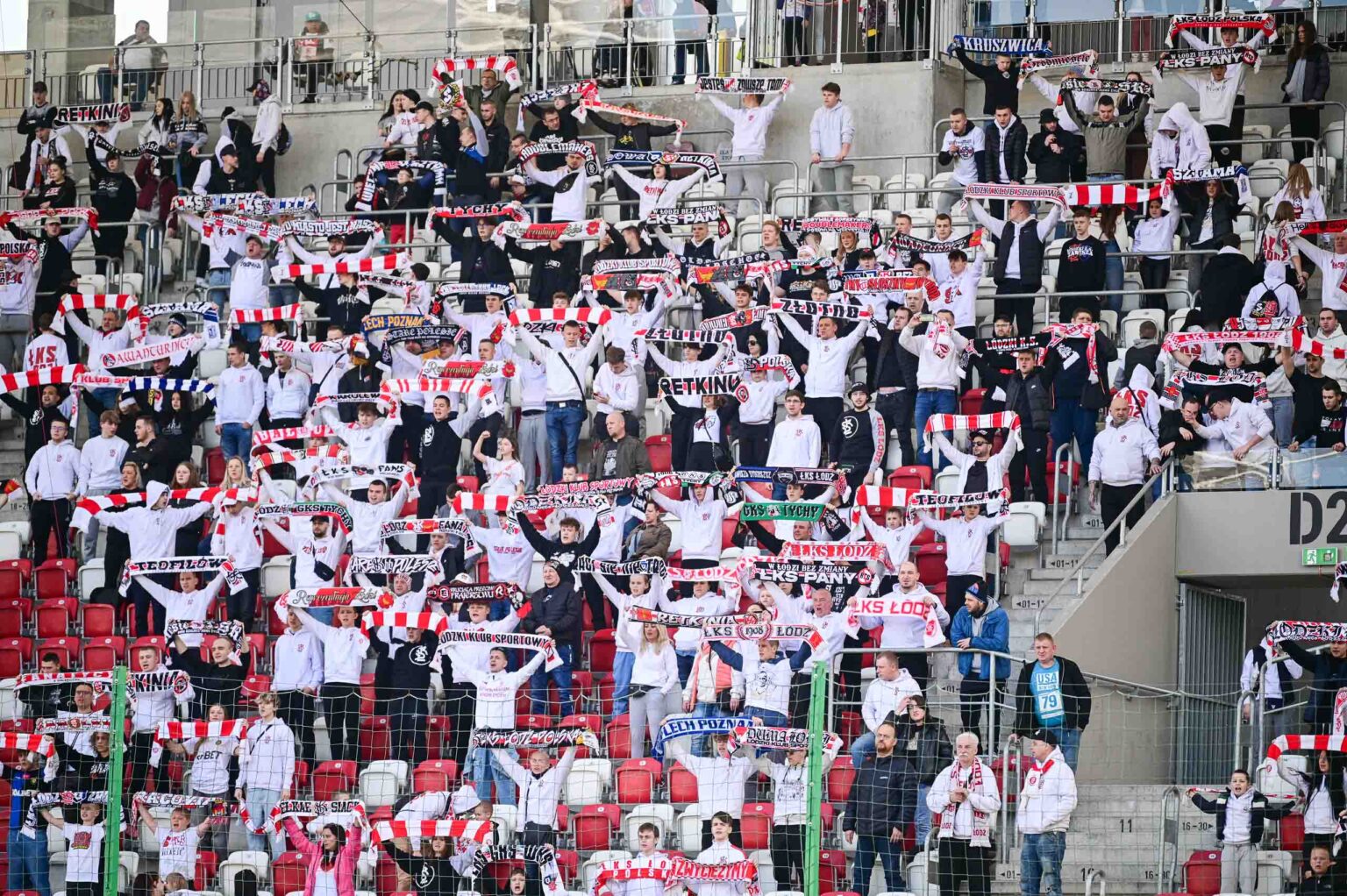 Doping kibicow LKS na meczu z Puszcza Niepolomice 119