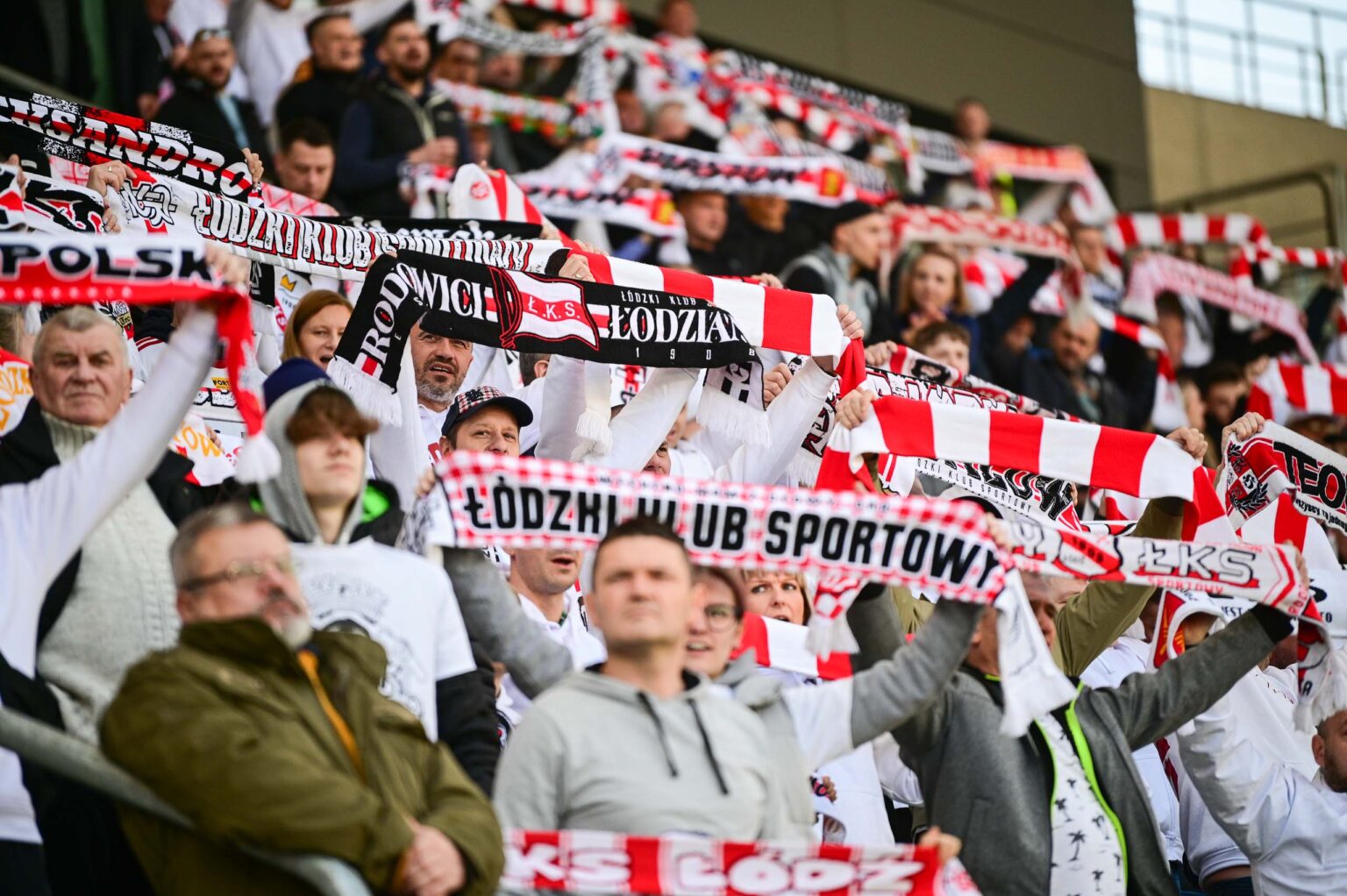 Doping kibicow LKS na meczu z Puszcza Niepolomice 134