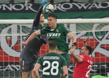 Niezła pierwsza połowa. A później błąd Gikiewicza i 3 punkty dla gospodarzy. Śląsk Wrocław - Widzew Łódź 2:1