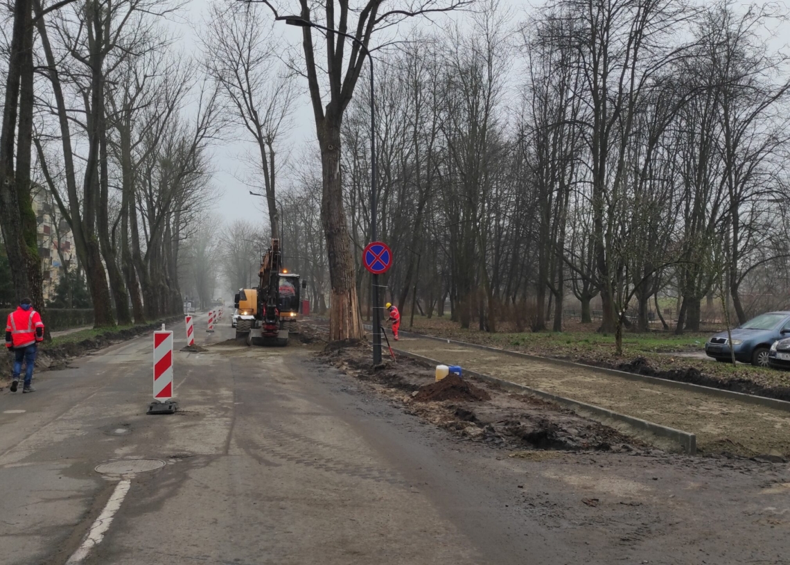 Remont Lutomierskiej, Klonowej, Hipotecznej. Drogowcy zaczęli prace od budowy chodników
