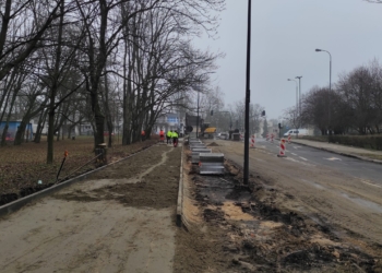 Remont Lutomierskiej, Klonowej, Hipotecznej. Drogowcy zaczęli prace od budowy chodników 4 Remont Lutomierskiej, Klonowej i Hipotecznej