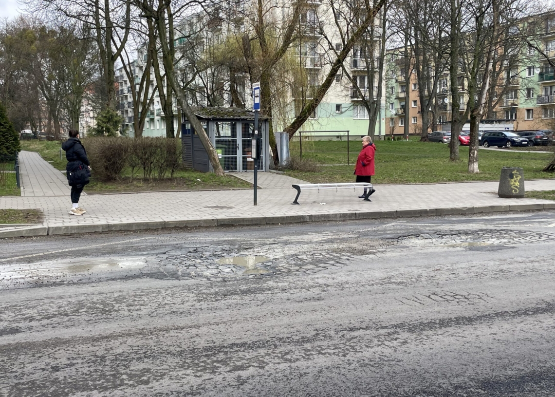 12 marca miała się rozpocząć punktowa naprawa nawierzchni na Boya-Żeleńskiego. Na razie jej stan się nie polepszył