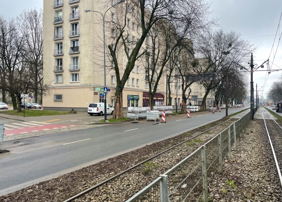 Od 25 marca autobusy omijają skrzyżowanie Spornej i Pankiewicza, a na Zachodniej nadal stoją w korkach