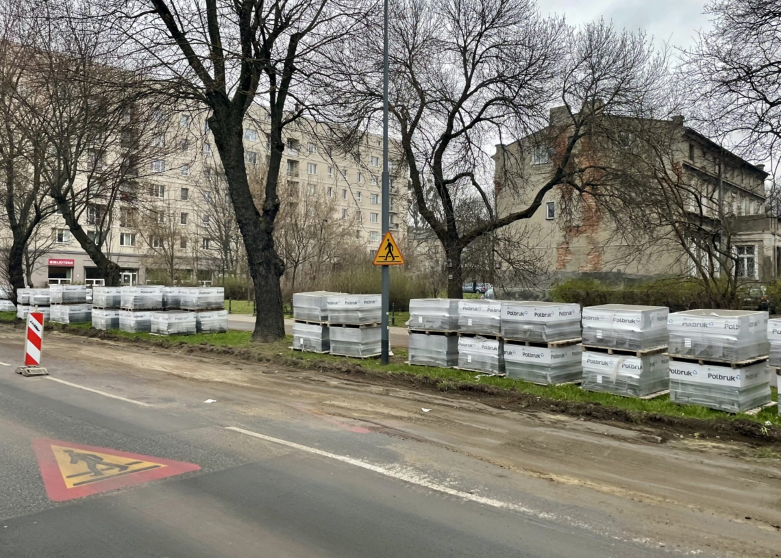 Od 25 marca autobusy omijają skrzyżowanie Spornej i Pankiewicza, a na Zachodniej nadal stoją w korkach
