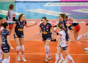 LKS Commercecon vs Grot Budowlani 3 mecz 17