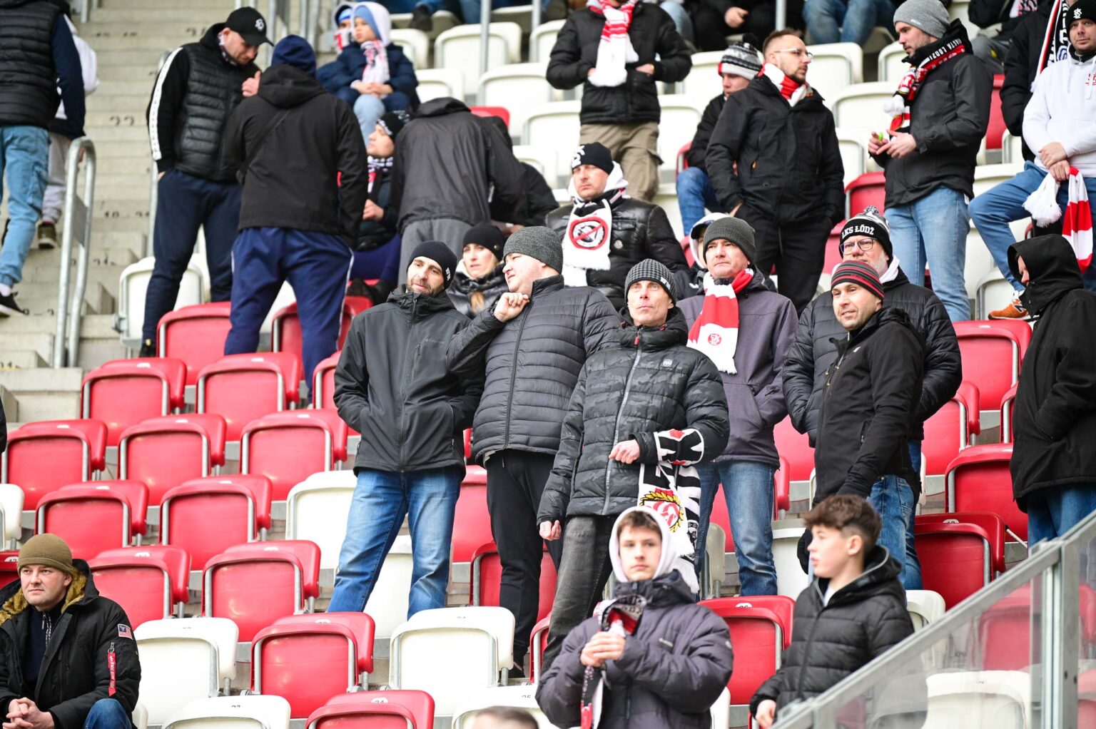 LKS Lodz vs Rakow Czestochowa doping 6