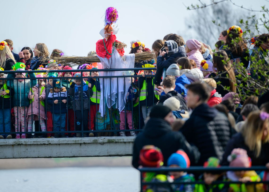 Łodzianie przywitali wiosnę topiąc Marzannę