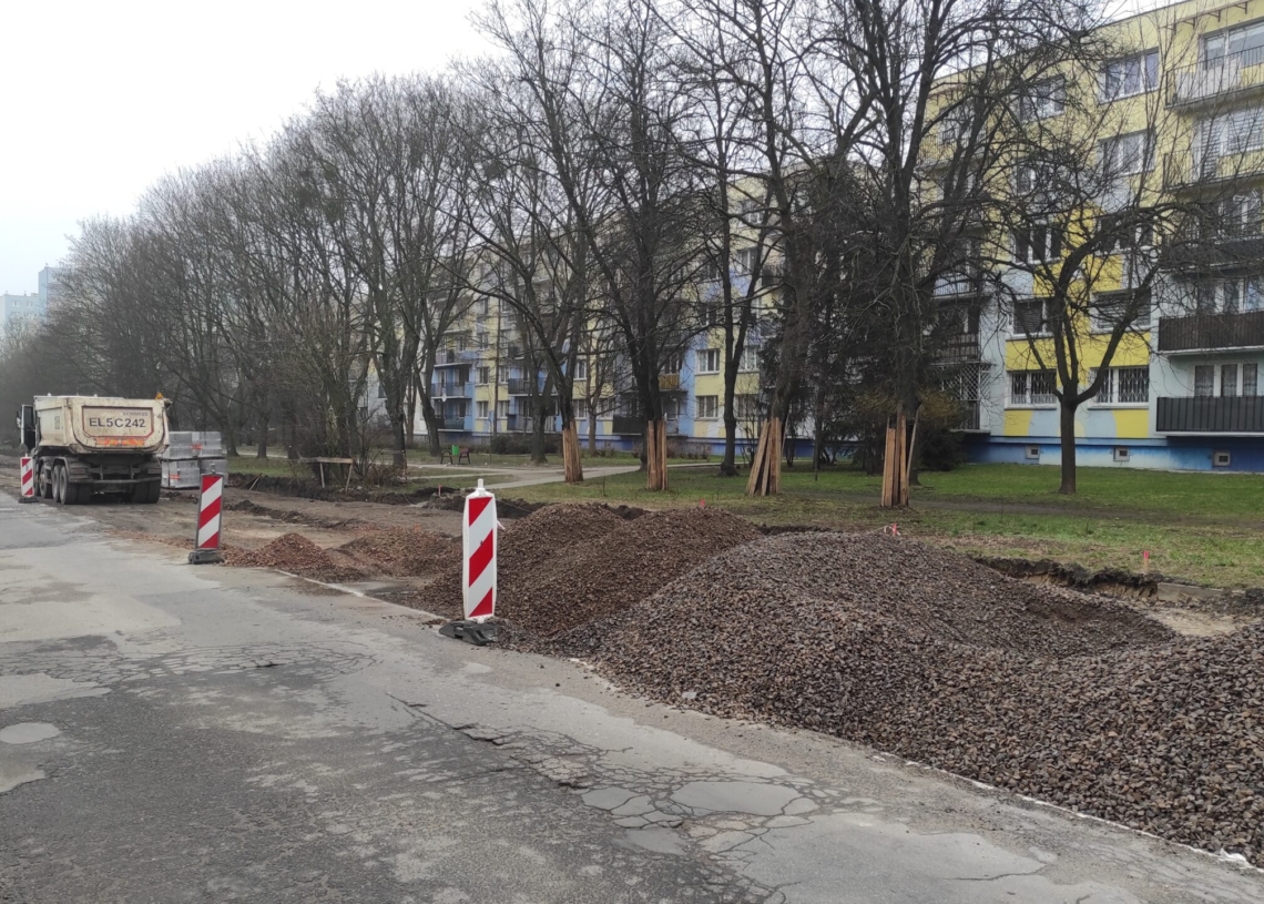 Remont Lutomierskiej, Klonowej, Hipotecznej. Drogowcy zaczęli prace od budowy chodników