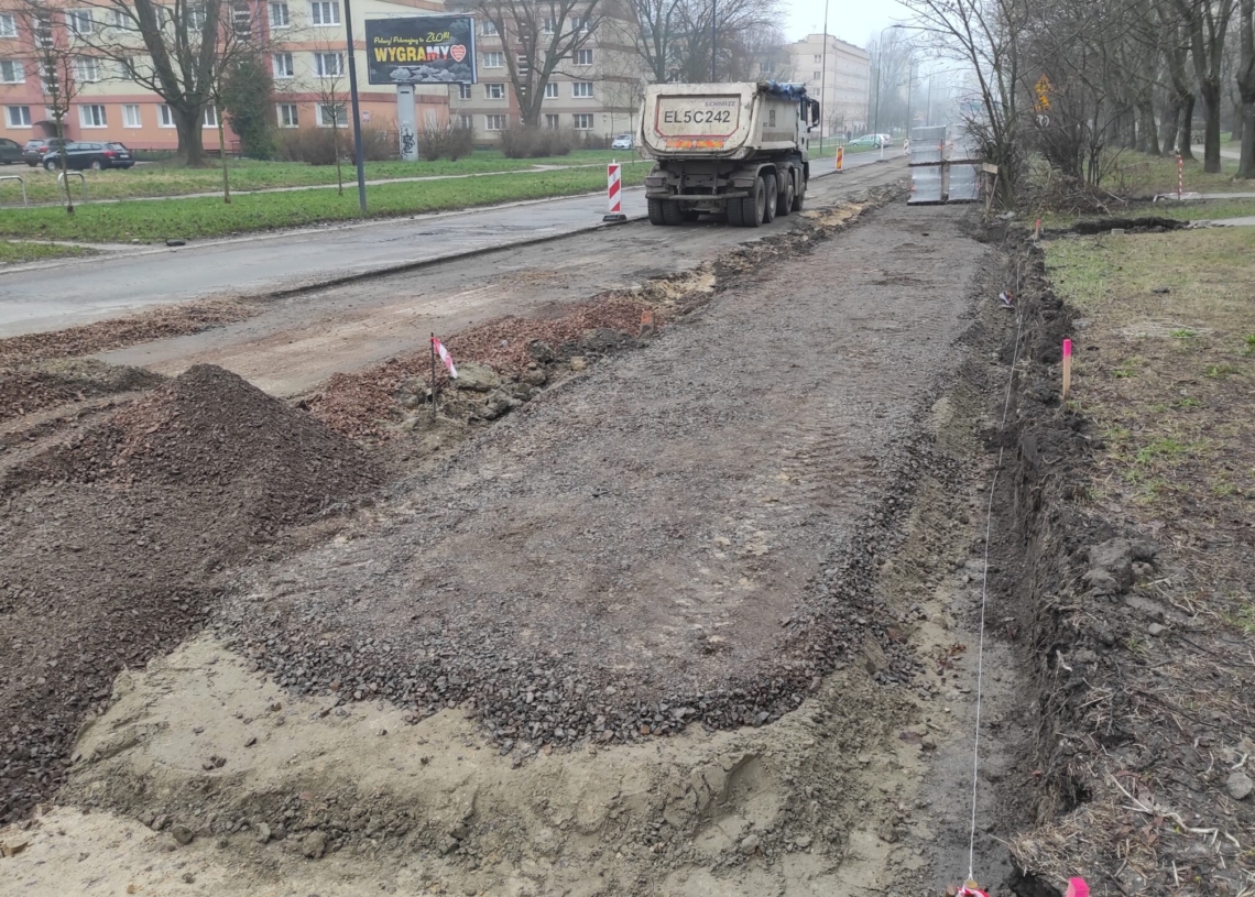 Remont Lutomierskiej, Klonowej, Hipotecznej. Drogowcy zaczęli prace od budowy chodników