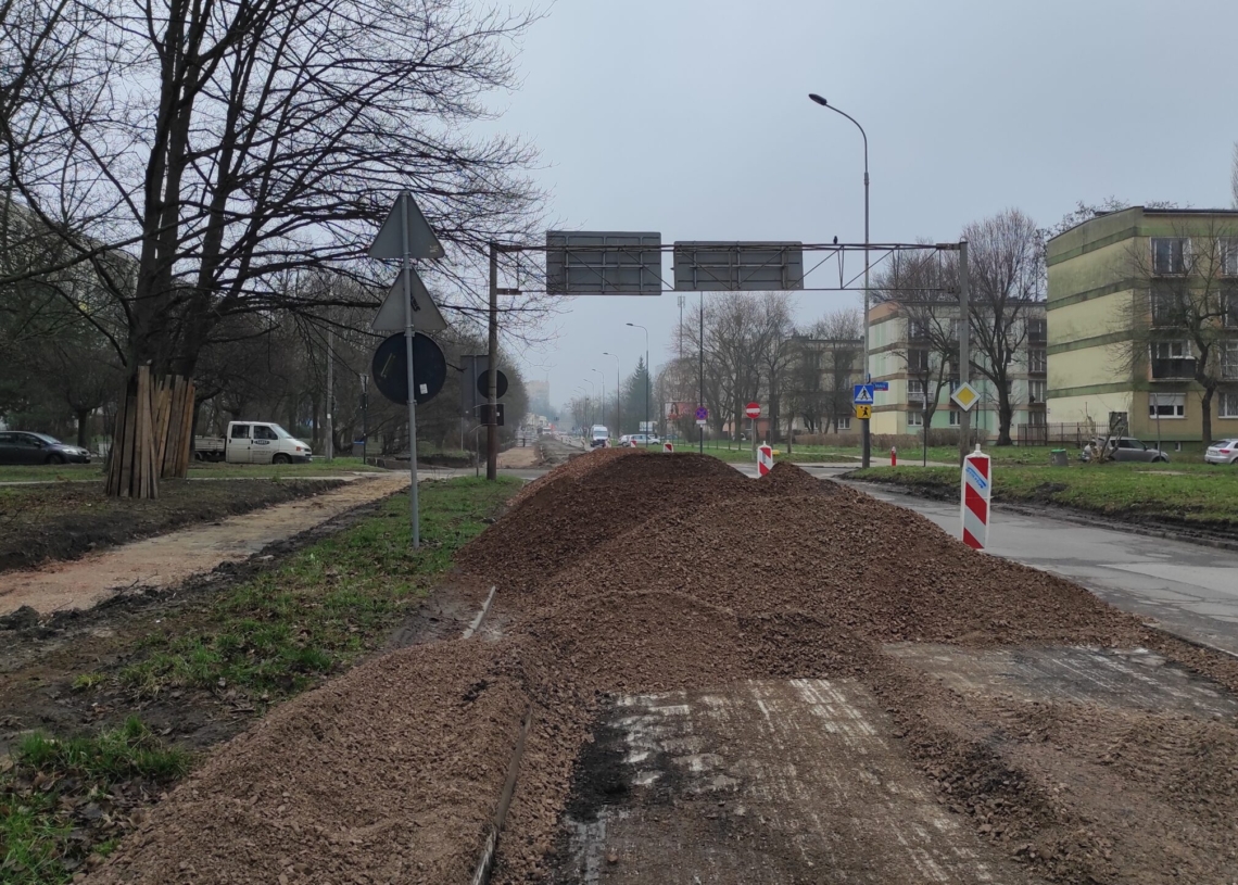 Remont Lutomierskiej, Klonowej, Hipotecznej. Drogowcy zaczęli prace od budowy chodników