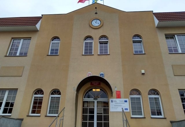 Urząd Gminy w Szczercowie na podsłuchu. „Pluskwę” znaleziono za doniczką 1 Urząd Gminy w Szczercowie na podsłuchu