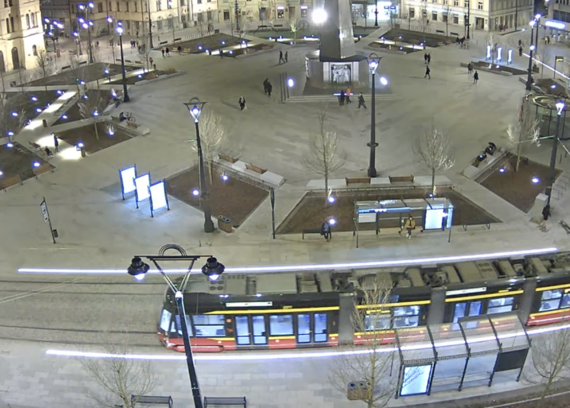Plac Wolności po modernizacji. Tramwaje linii 17 i 15 zatrzymują się na innych przystankach 1 Plac Wolności po modernizacji