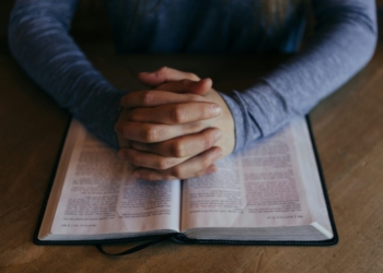 Czy religia powinna zostać w szkole, czy wrócić do salek przykościelnych? 4 Czy religia powinna zostać w szkole, czy wrócić do salek przykościelnych?