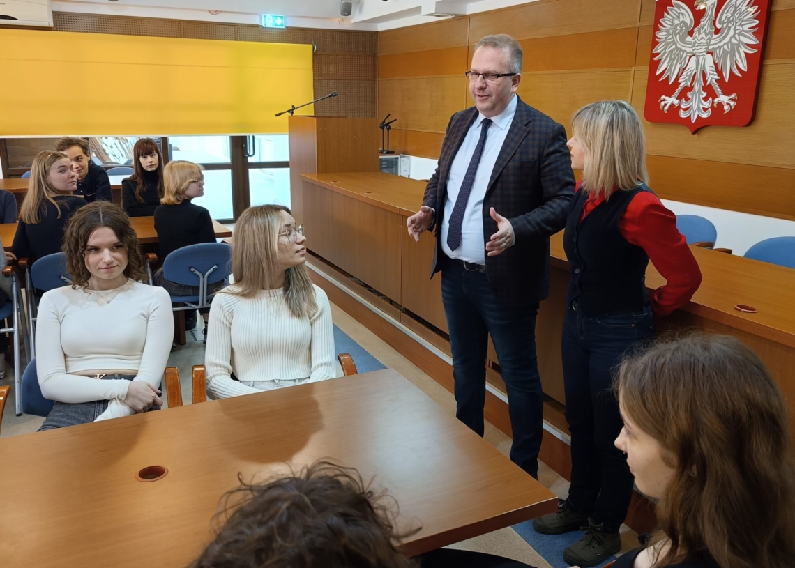 Pilotażowy projekt organizowany przez Łukasiewicz - Łódzki Instytut Technologiczny w jednej z sieradzkich szkół
