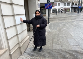 Ścieżka dla niewidomych na placu Wolności w Łodzi