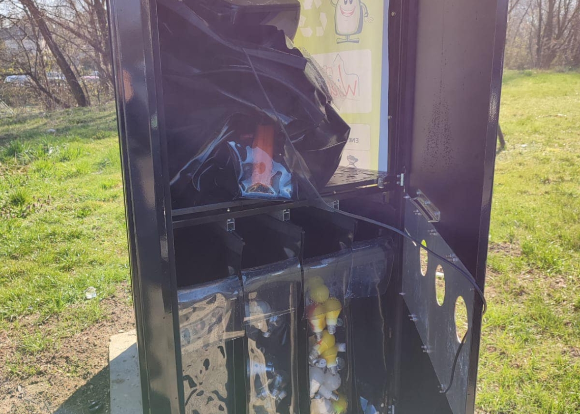Wandale w Wieluniu. Ponownie zniszczyli Miejski Punkt Zbiórki Elektroodpadów