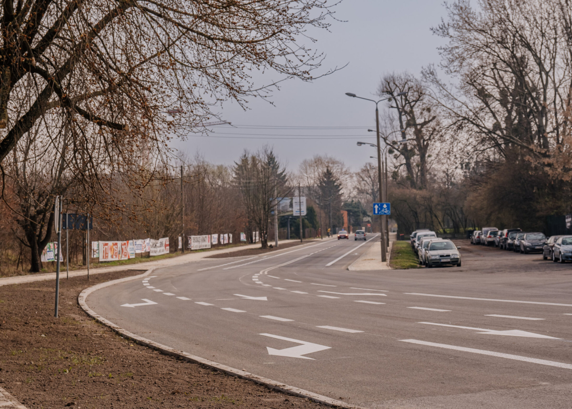Sierakowskiego i św. Teresy przejezdne, a remont Demokratycznej trwa od października
