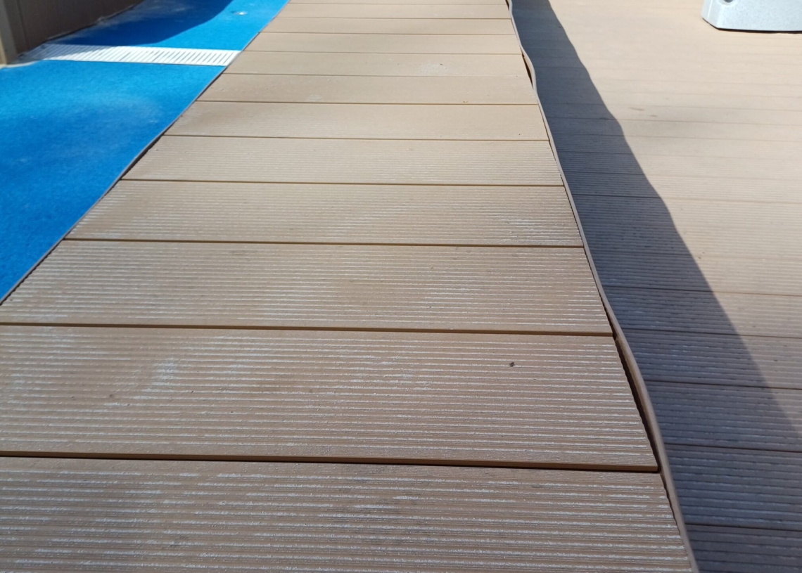 Nowa promenada na plaży w Smardzewicach już z ubytkami