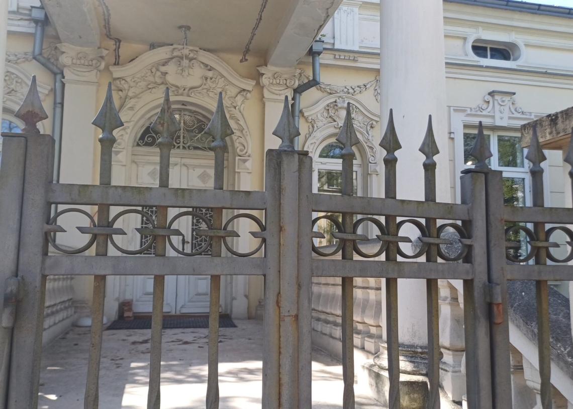 Modernizacja Pałacu Rodego w Tomaszowie potrwa do końca lipca