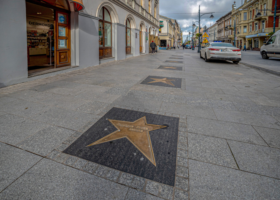 Wytwórnia Filmów Oświatowych w Łodzi świętuje jubileusz 75-lecia. 18 kwietnia odsłonięcie Gwiazdy WFO 1 Wytwórnia Filmów Oświatowych w Łodzi świętuje jubileusz 75-lecia. W czwartek (18 kwietnia) odsłonięcie Gwiazdy WFO