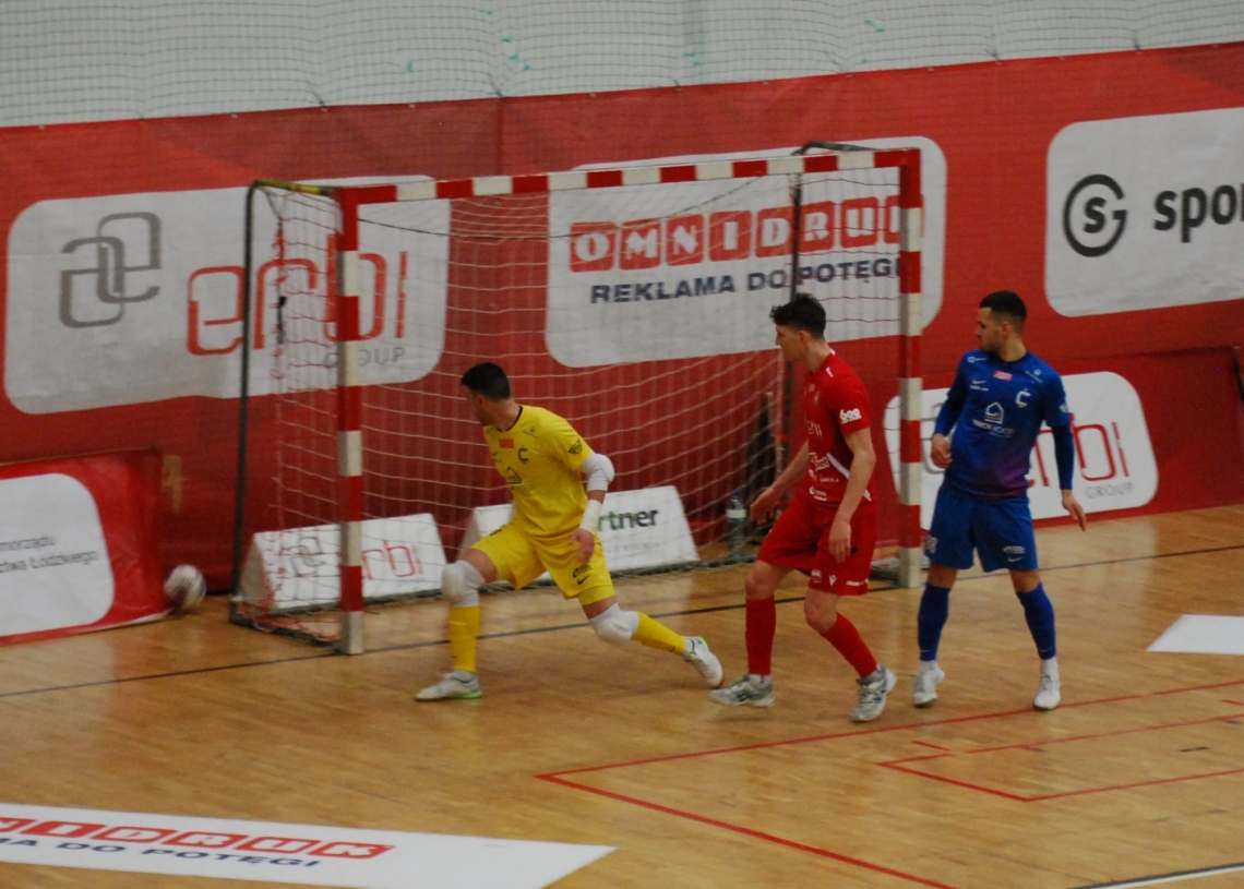 Widzew Łódź przegrał 0:5 z Constractem Lubawa w pierwszym meczu fazy play-off