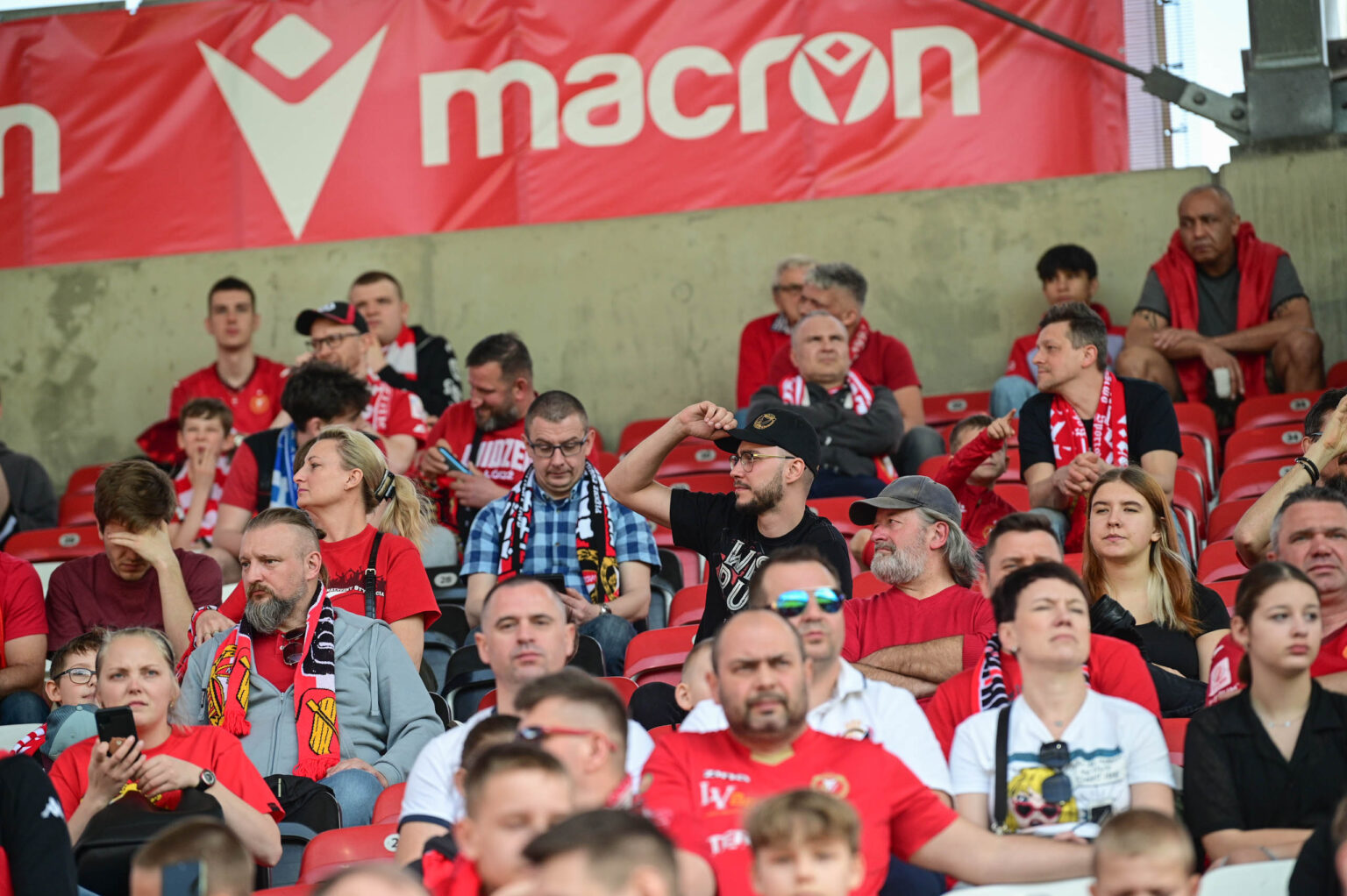 Doping Widzew Lodz vs Piast Gliwice 34