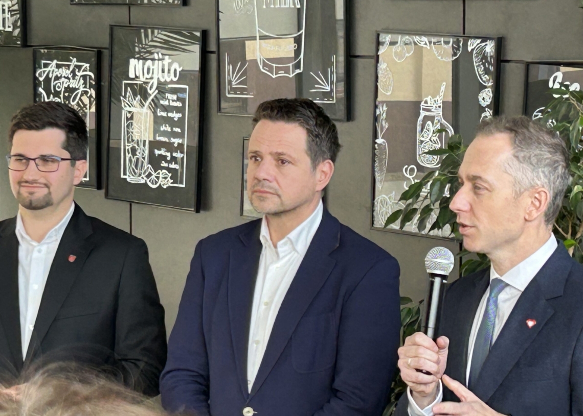 Trzaskowski i Tomczyk w Sieradzu popierają Michała Pabicha, kandydata na prezydenta